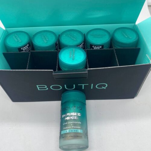 Boutiq Pre Roll Infused Minis | Live Resin + Indoor Flowers - Boutiq switch — Boutiq V5 vape